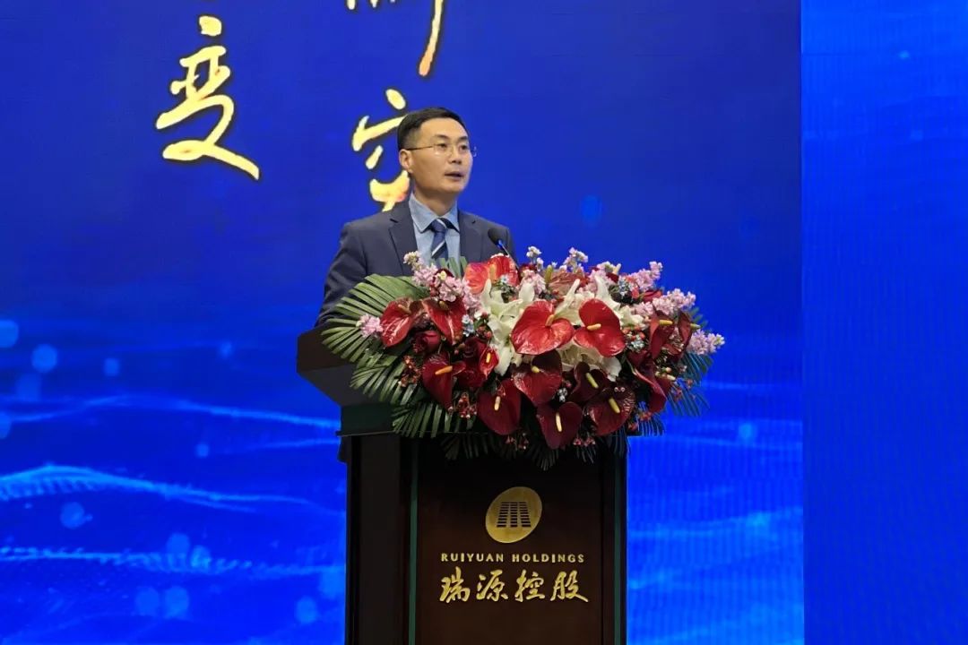 融合聚變，創新突破丨智慧產業集團2022年度總結暨表彰大會順利召開
