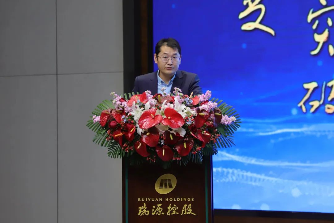 融合聚變，創新突破丨智慧產業集團2022年度總結暨表彰大會順利召開